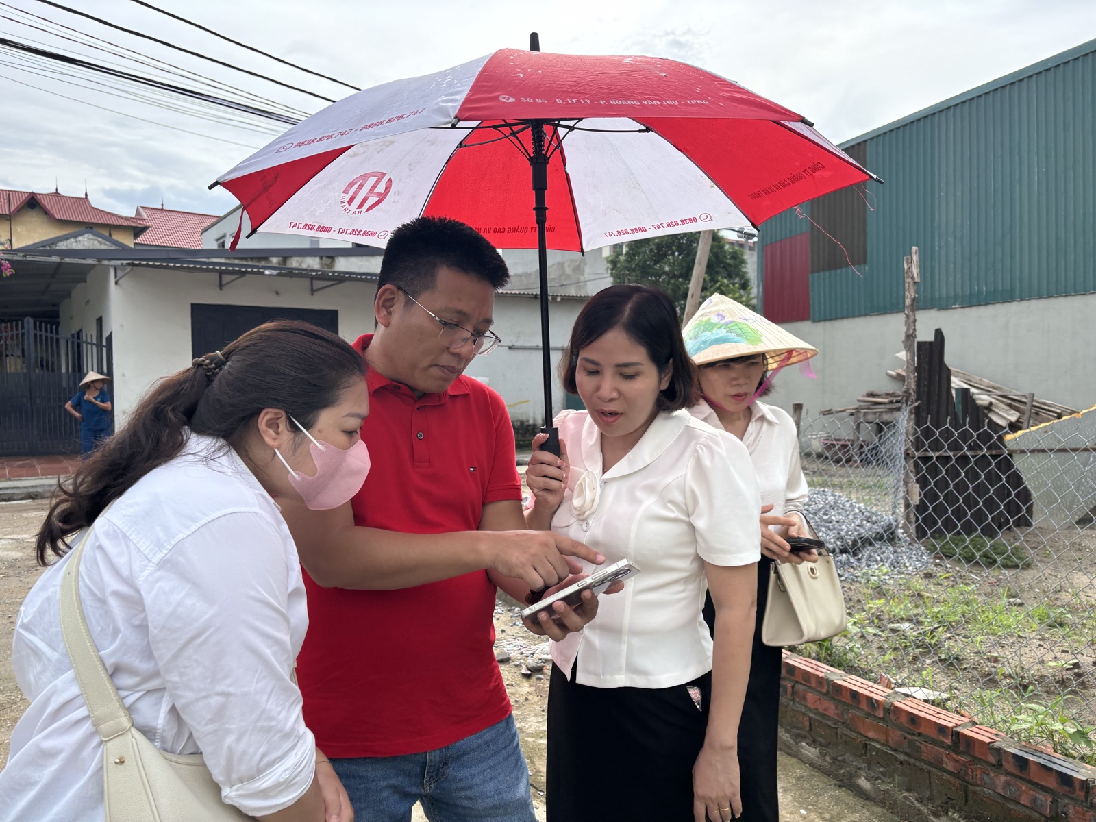 Khảo sát thực địa